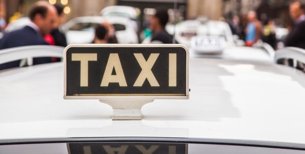 Taxi