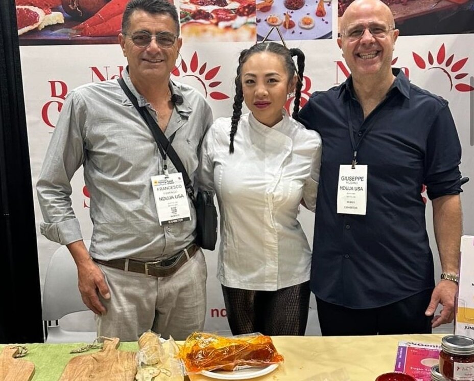 La Presentazione Della Nduja Con Una Fantomatica Ambasciatrice
