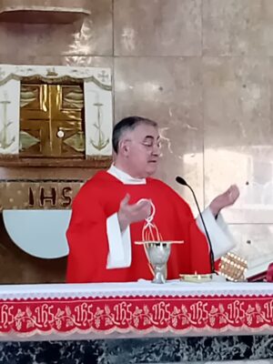 Mons Angelo Casile Santa Messa