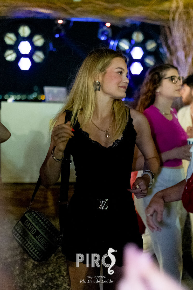 PiroPiro University 52