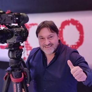 Reggio, Sigfrido Ranucci conquista il Cilea: ‘Ho respirato l’aria della Calabria che non si rassegna’ – VIDEO