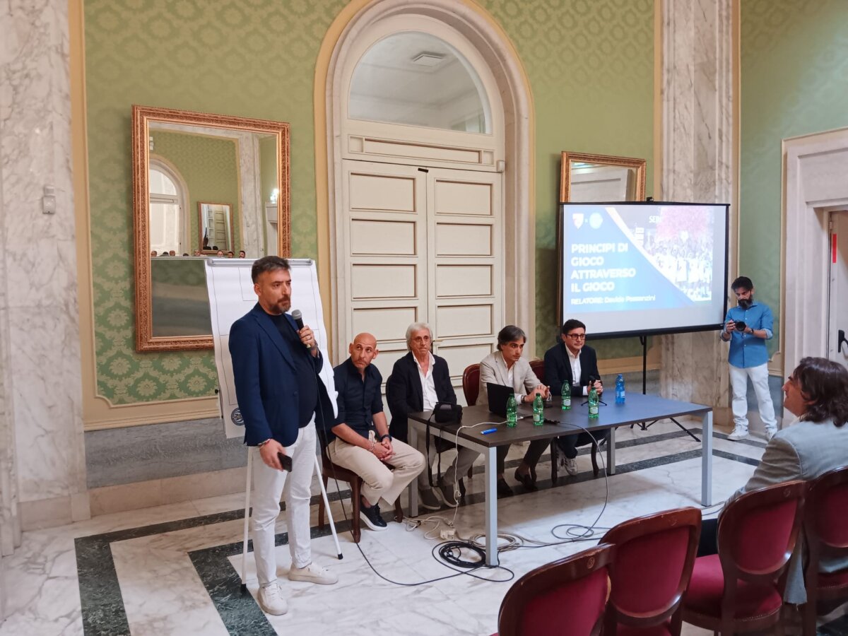 Tavolo Relatori Aiac