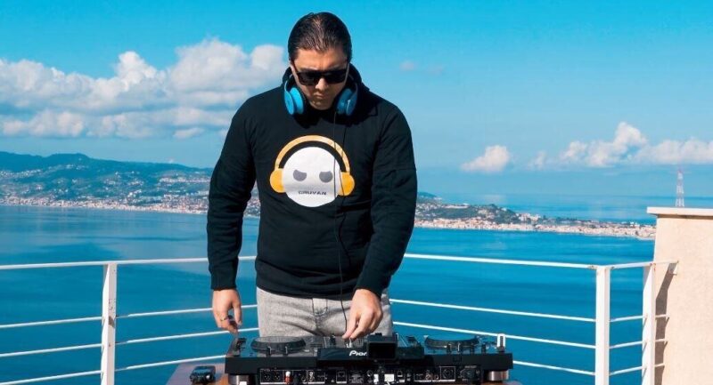 CRUVAN Dj Set Pilone Foto 5