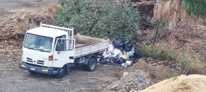 Segnalazione Discarica Cantiere Calamizzi (4)