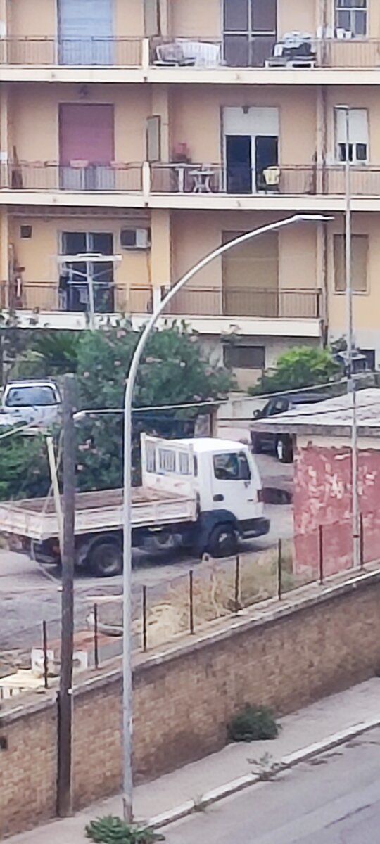 Segnalazione Discarica Cantiere Calamizzi (5)