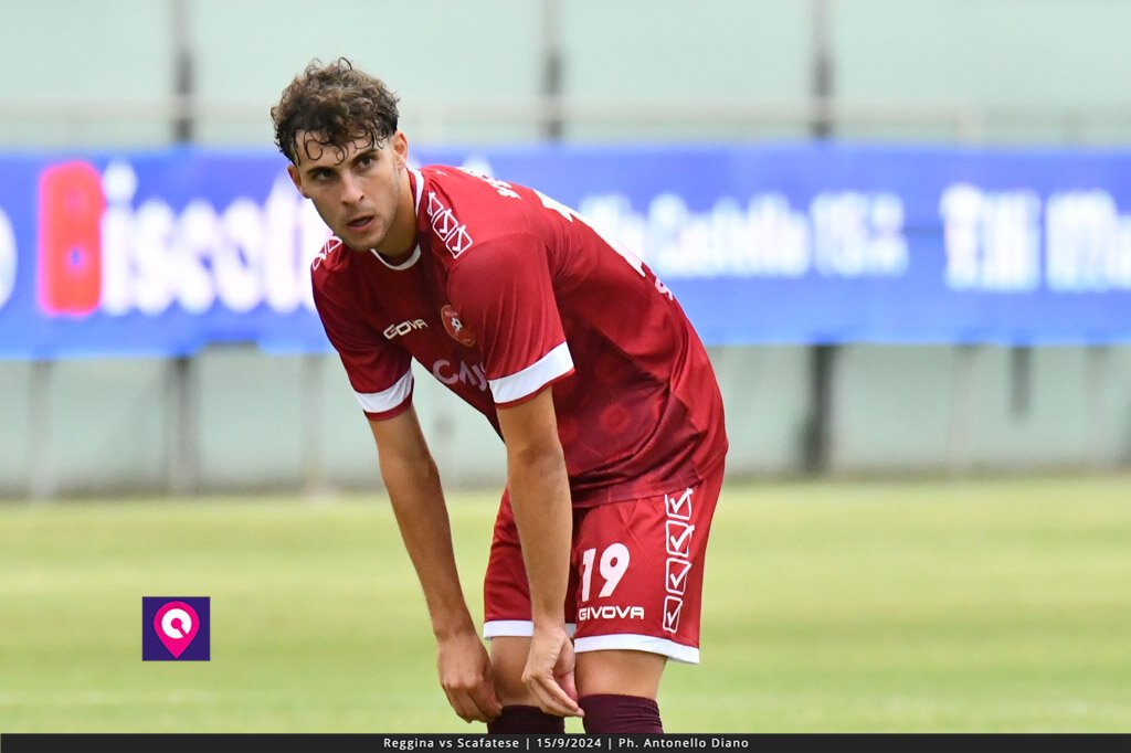 Reggina, Vesprini: ‘Ogni giorno i calciatori più esperti ci ricordano l’obiettivo da raggiungere’