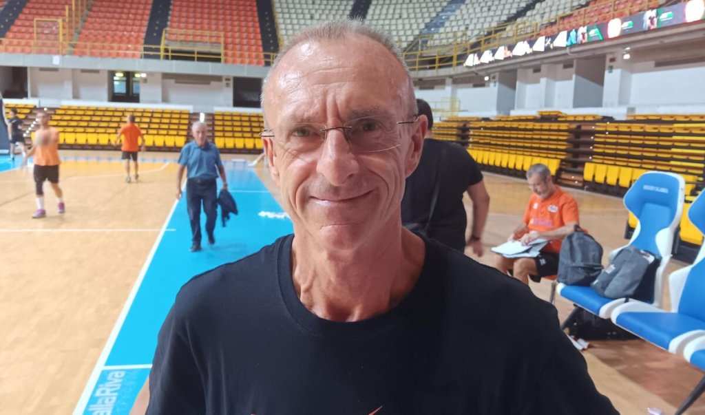 Coach Giulio Cadeo Redel Pallacanestro Viola