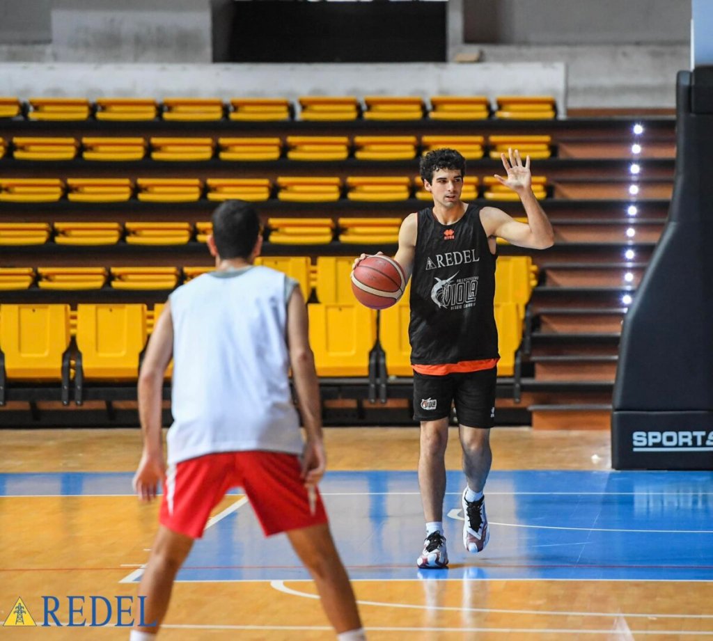 Redel Pallacanestro Viola Fernandez