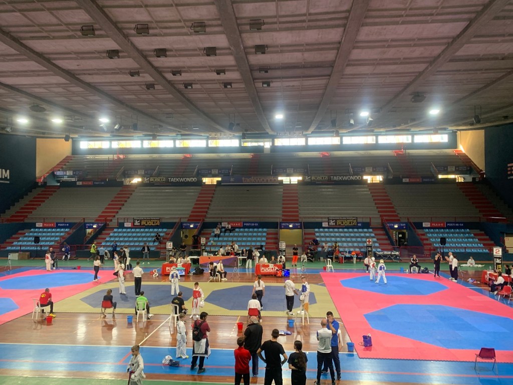 Academy Sport Center