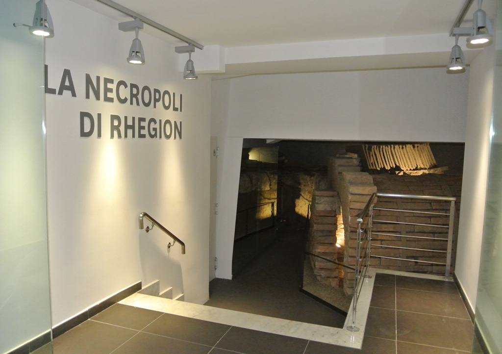 Foto Rhegion necropoli