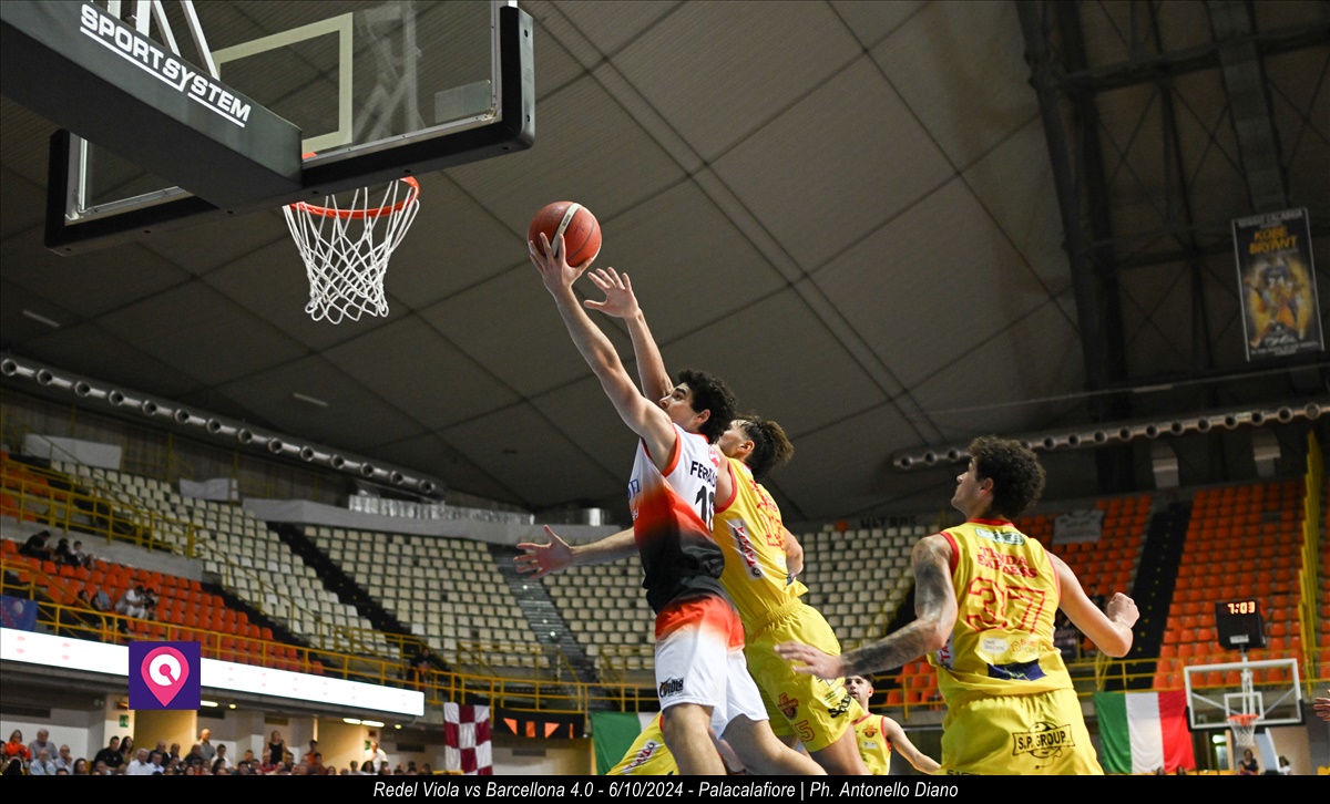 Viola Redel vs Barcellona ()