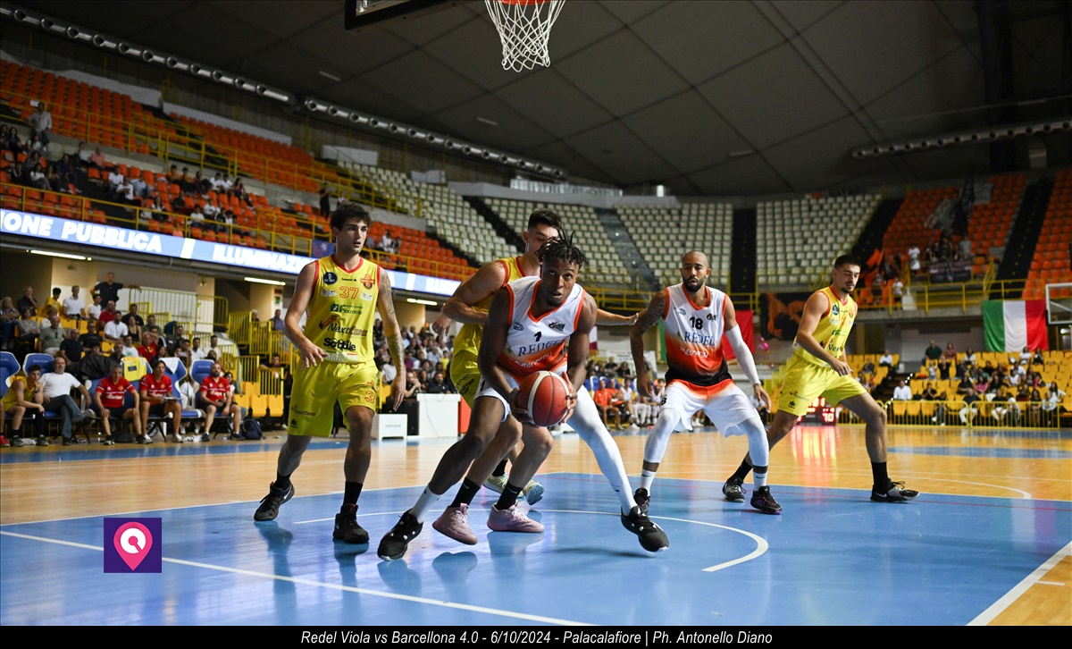 Viola Redel vs Barcellona ()