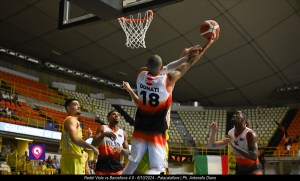 Viola Redel vs Barcellona ()