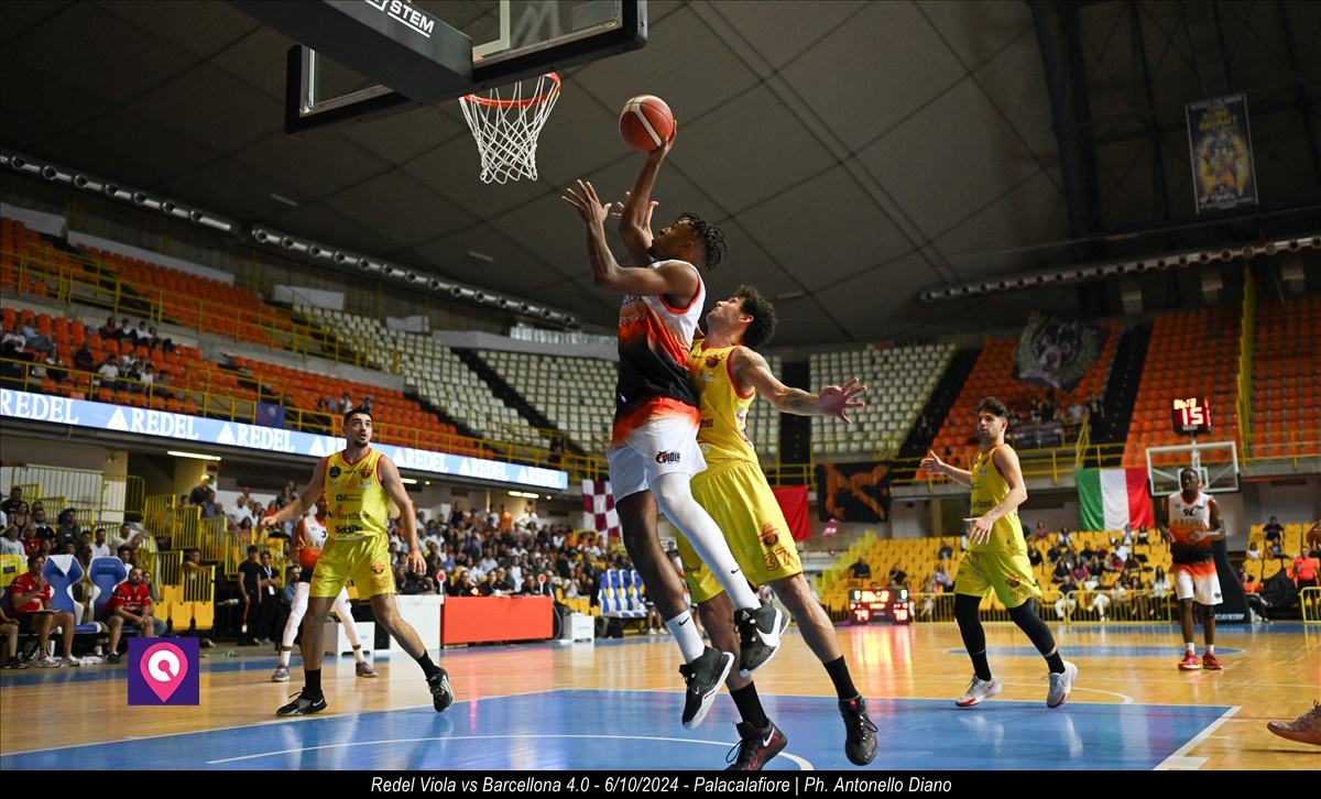 Viola Redel vs Barcellona ()