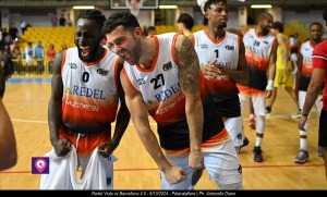 Viola Redel vs Barcellona ()