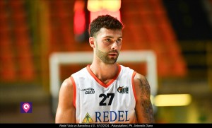 Viola Redel vs Barcellona ()