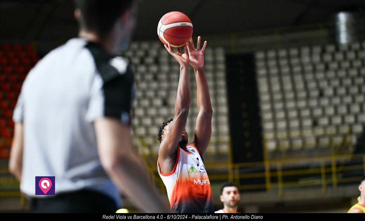 Viola Redel vs Barcellona ()