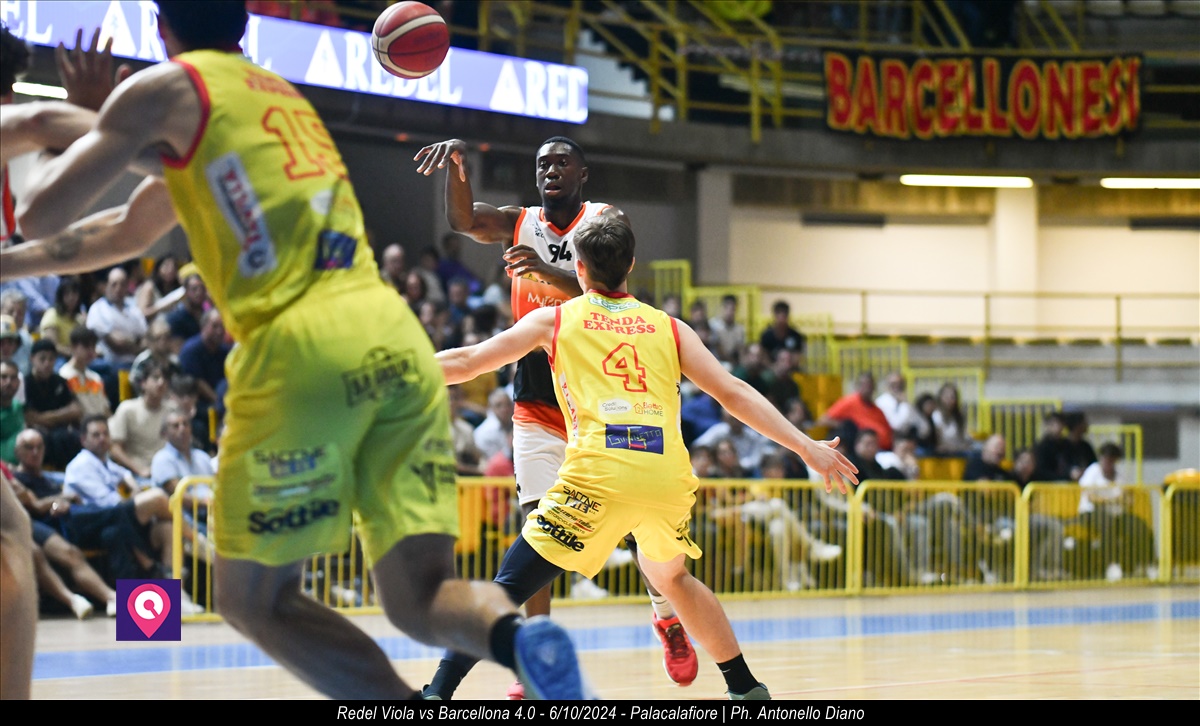 Viola Redel vs Barcellona ()