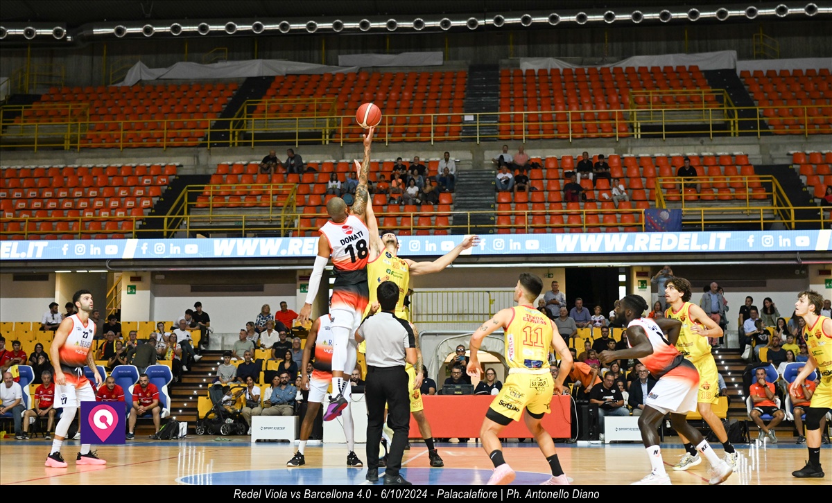 Viola Redel vs Barcellona ()