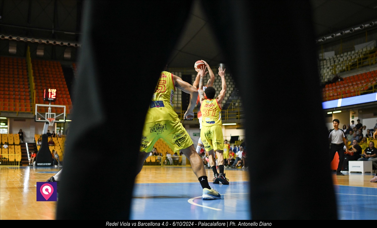 Viola Redel vs Barcellona ()