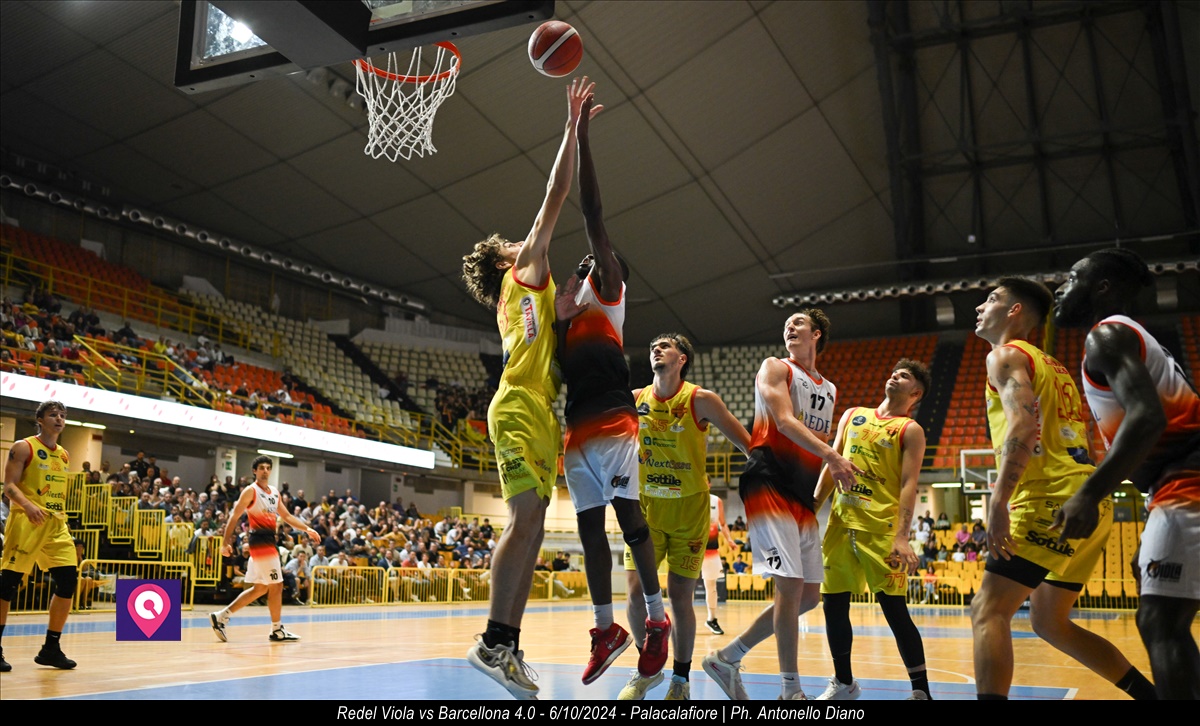 Viola Redel vs Barcellona ()