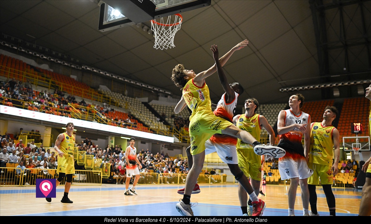 Viola Redel vs Barcellona ()