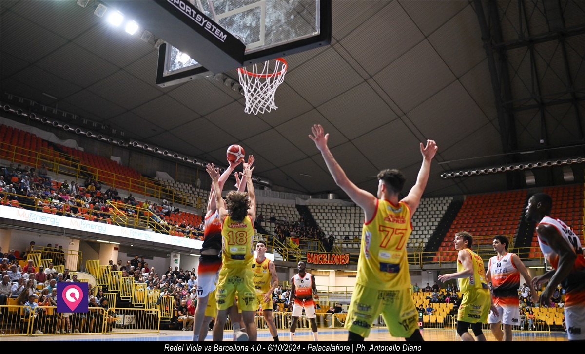 Viola Redel vs Barcellona ()