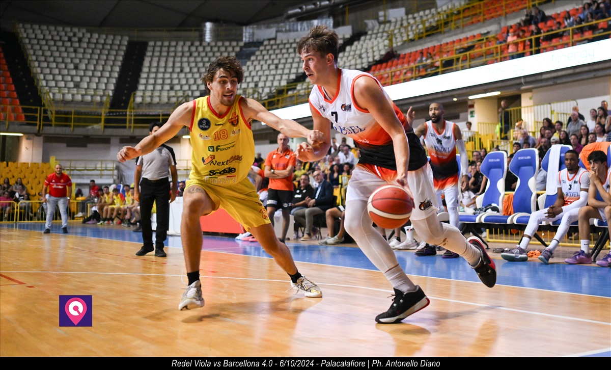 Viola Redel vs Barcellona ()