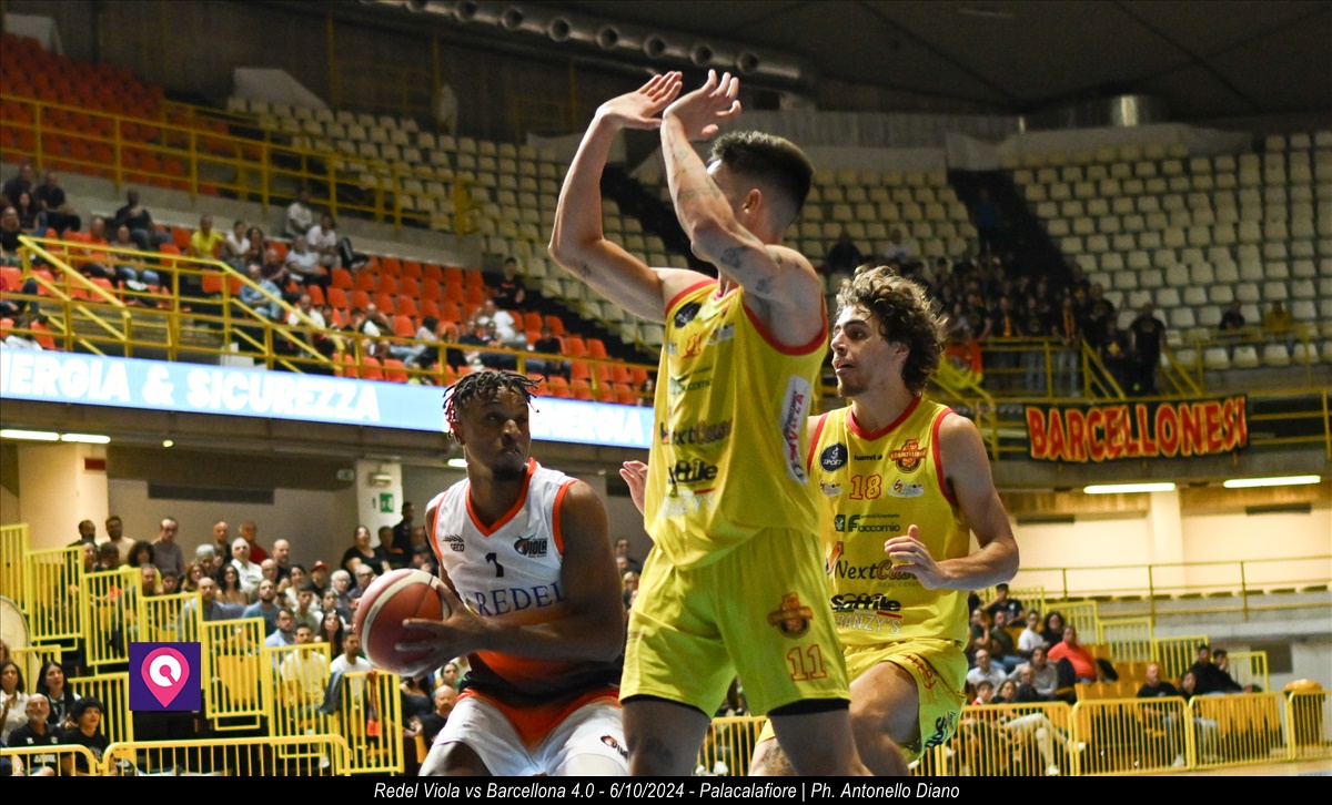 Viola Redel vs Barcellona ()