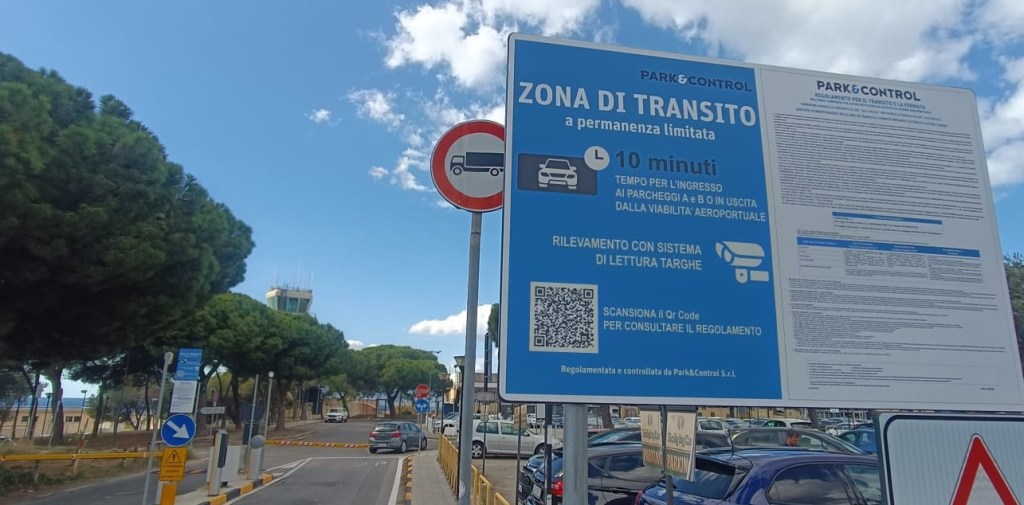 aeroporto parcheggio reggio calabria ()
