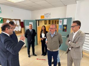 consegna scuole polistena