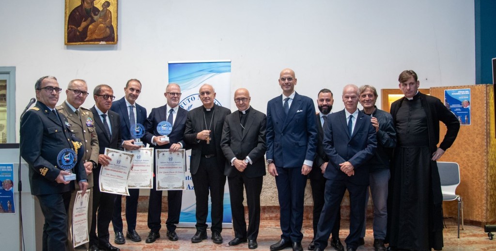le autorità premiate in Vaticano