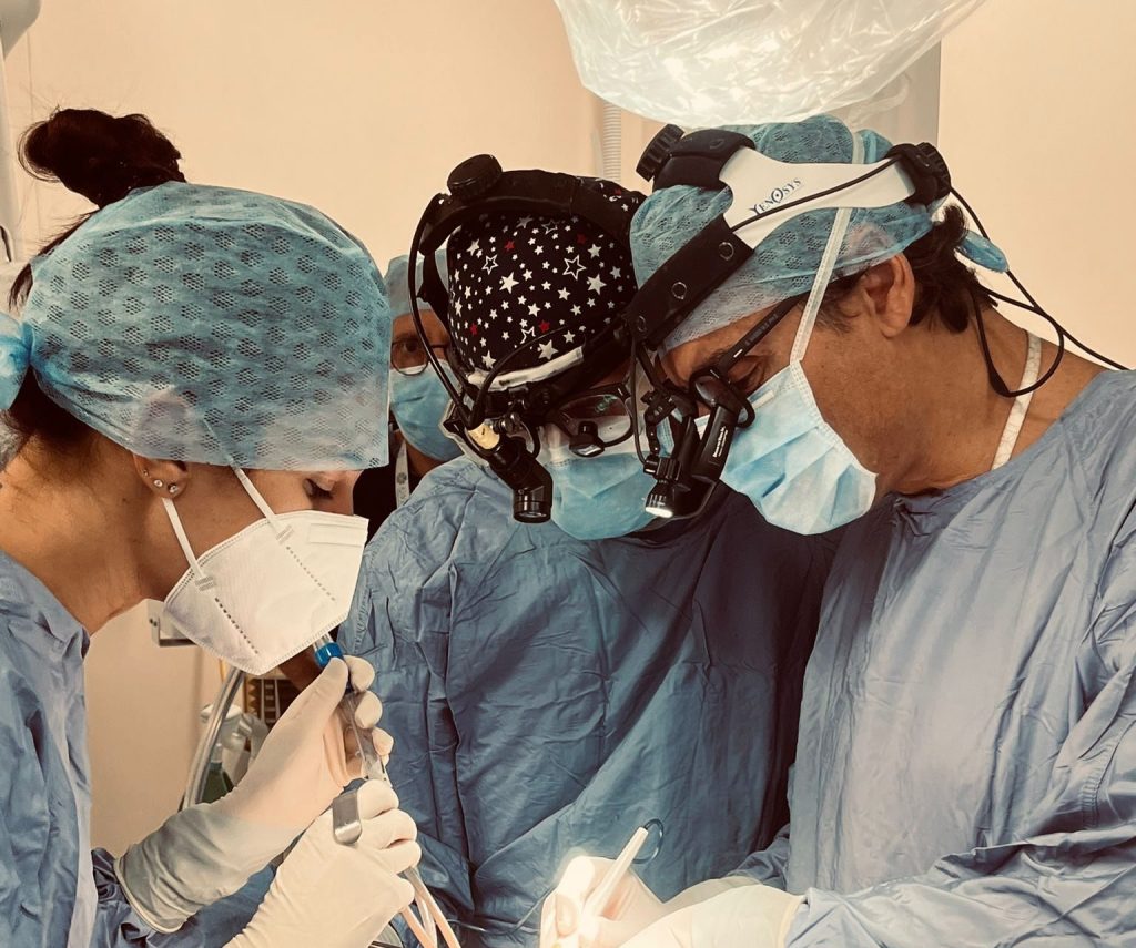 L'équipe di Anthea Hospital al lavoro