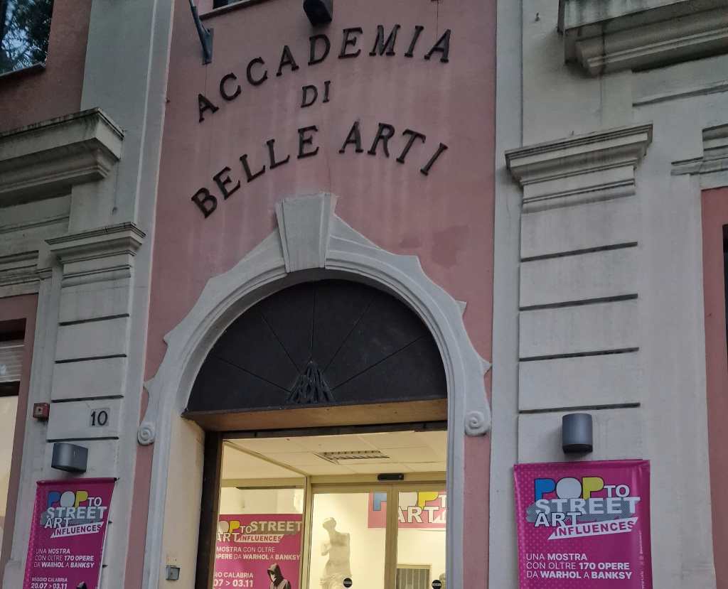 mostra pop to street art influences ()