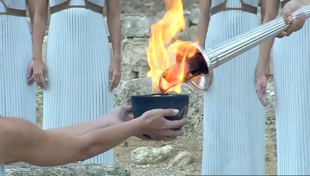 La Fiamma Olimpica di Milano Cortina 2026 viaggia verso Reggio Calabria