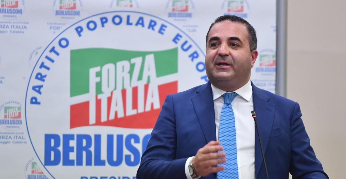 Regionali in Calabria, Cannizzaro smonta il reddito di dignità di Tridico: ‘Fumo negli occhi’