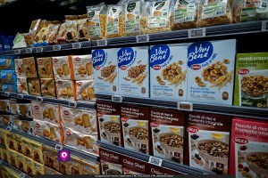 famila superstore ()