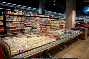 famila superstore ()