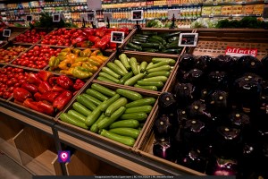 famila superstore ()