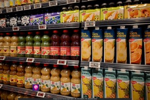 famila superstore ()