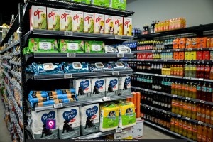 famila superstore ()