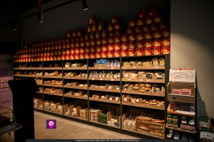 famila superstore ()