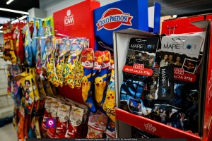 famila superstore ()