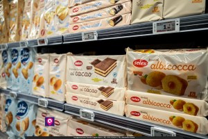 famila superstore ()