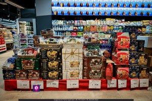 famila superstore ()