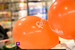 famila superstore ()