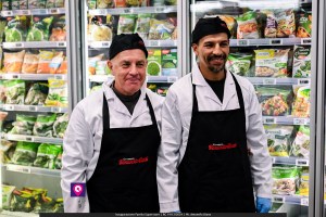 famila superstore ()