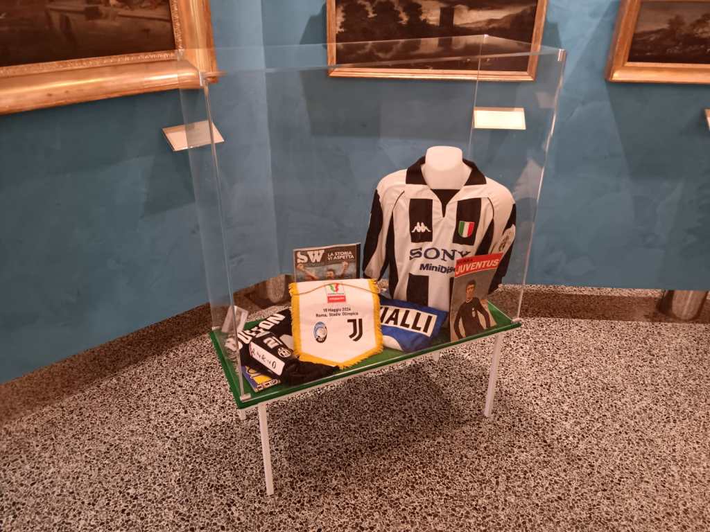 mostra il calcio è arte reggio calabria cimeli ()