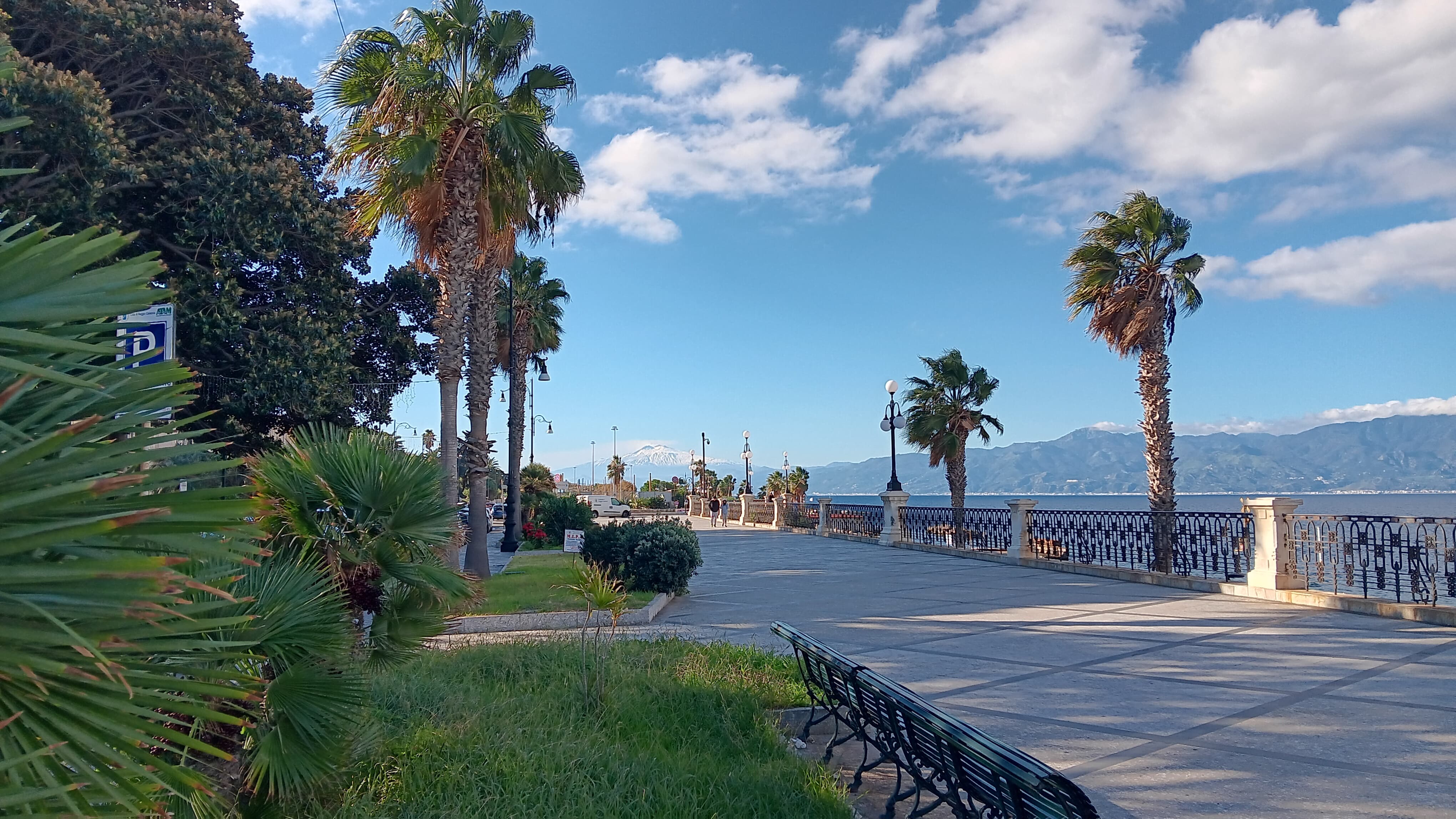 reggio calabria via marina etna arena ()