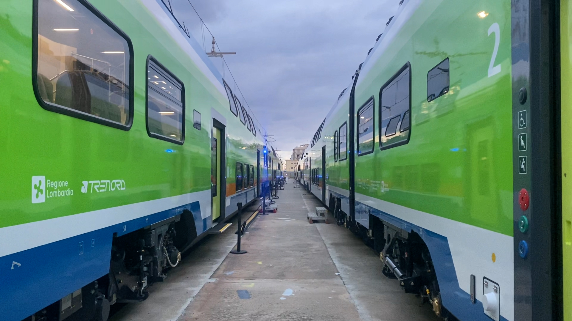 treni hitachi trenord